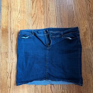 Old Navy Blue Denim Waistband Detail